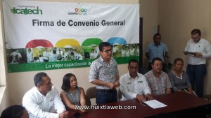 Firman Convenio de Colaboración ICATECH y Ayuntamiento de  Huehuetán (2)