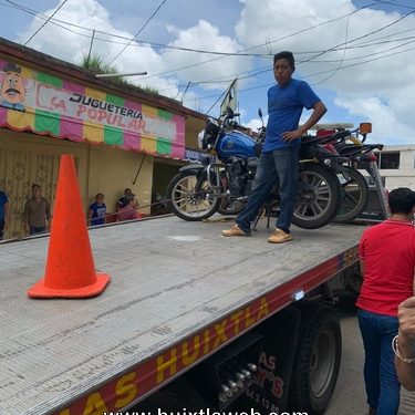 Operativo contra motociclistas que no respetan la vialidad en Huixtla